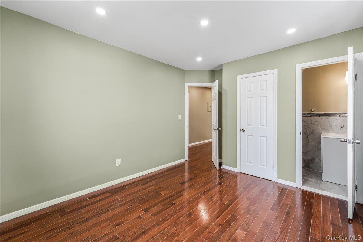 90-34 205th Street Property Photo 29