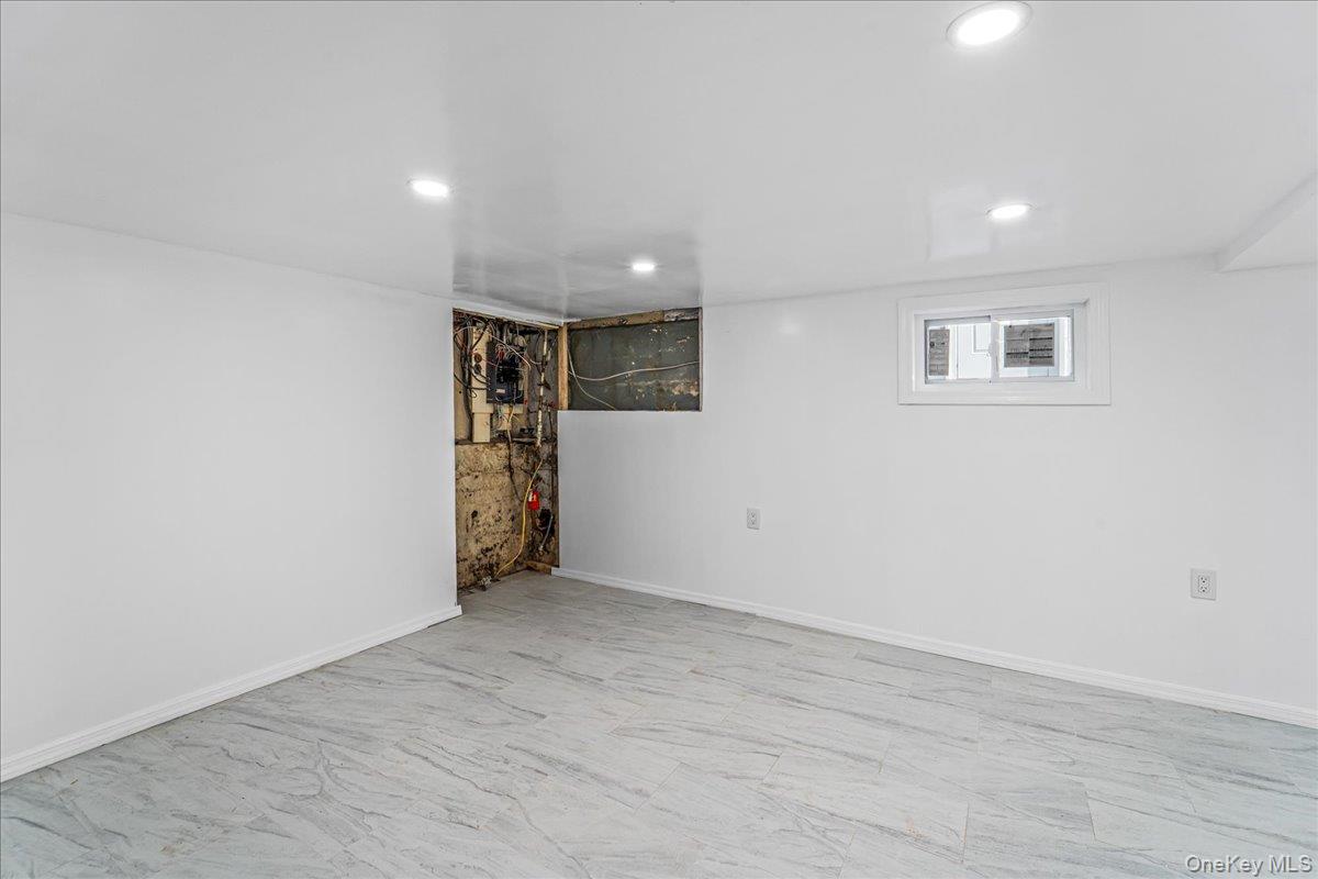 90-34 205th Street Property Photo 39
