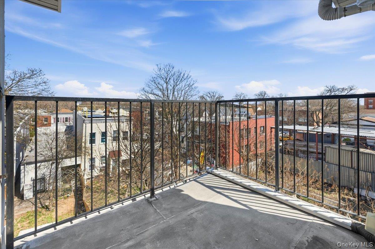 10847 Sutphin Boulevard Property Photo 14