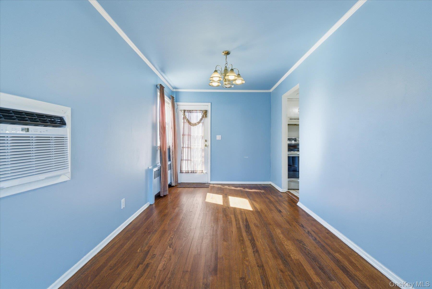 95 Thompson Avenue Property Photo 7
