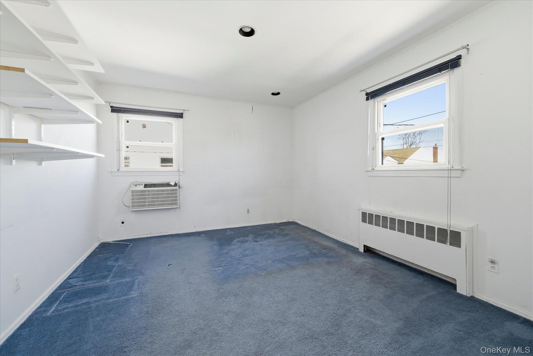 95 Thompson Avenue Property Photo 14