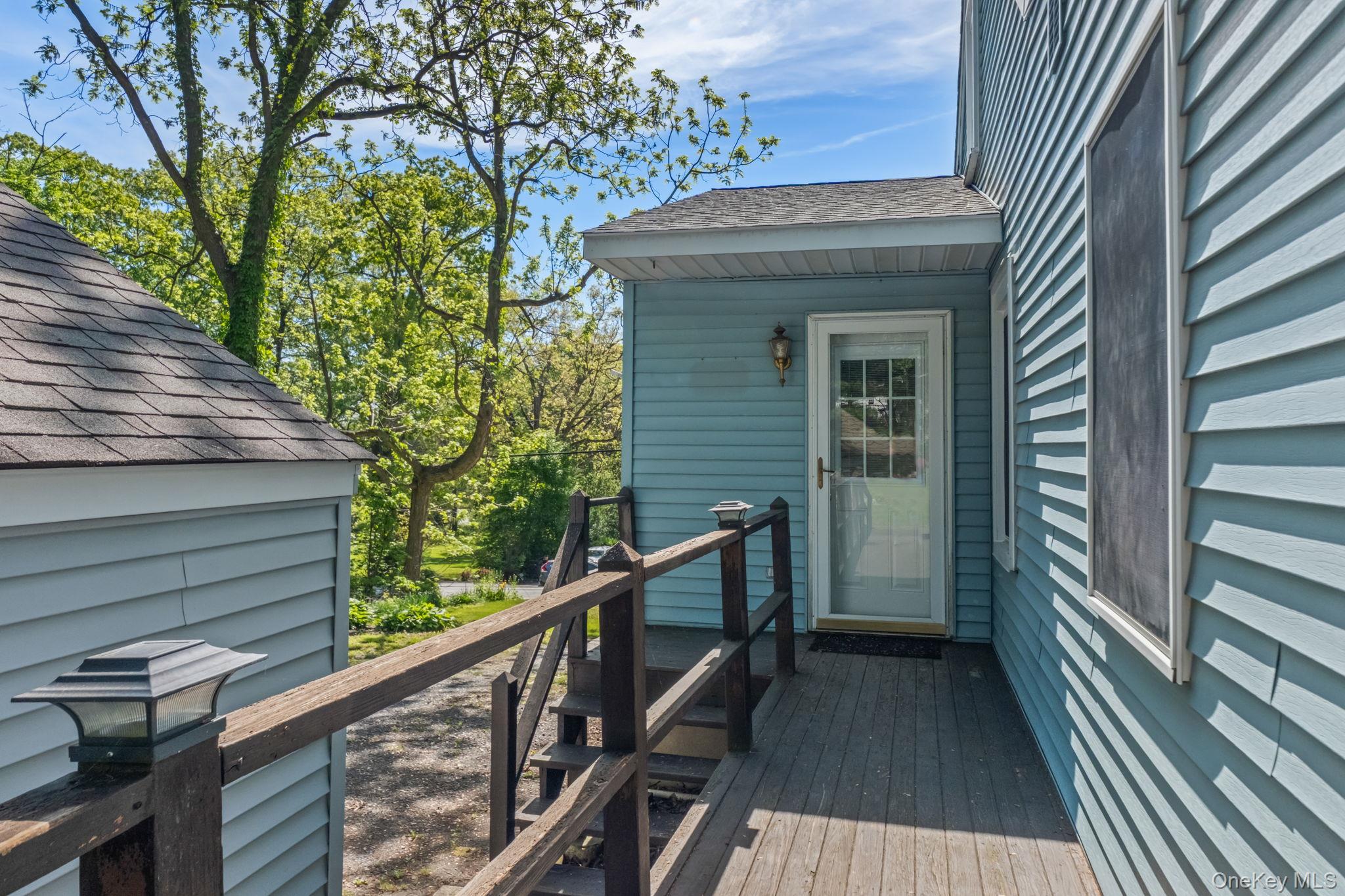 189 Lakeside Road Property Photo 3