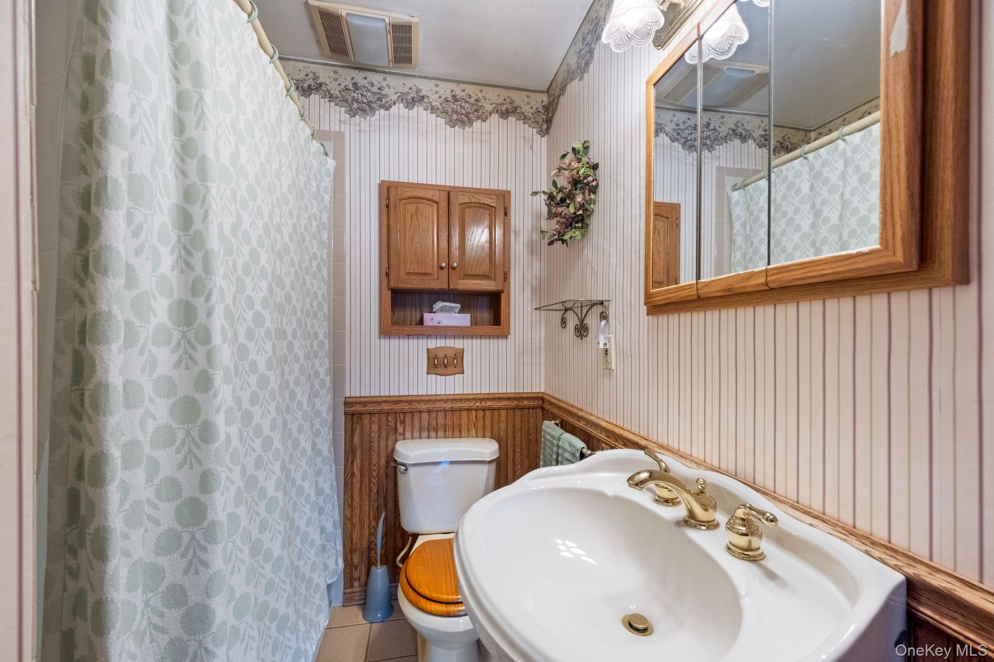 189 Lakeside Road Property Photo 13
