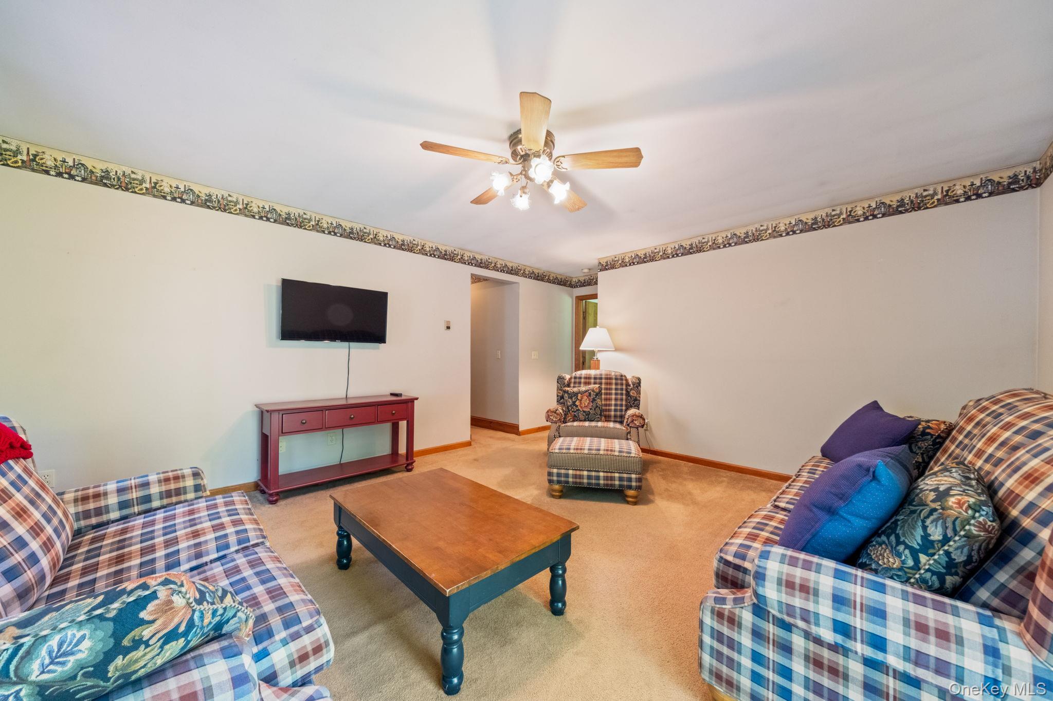 189 Lakeside Road Property Photo 17