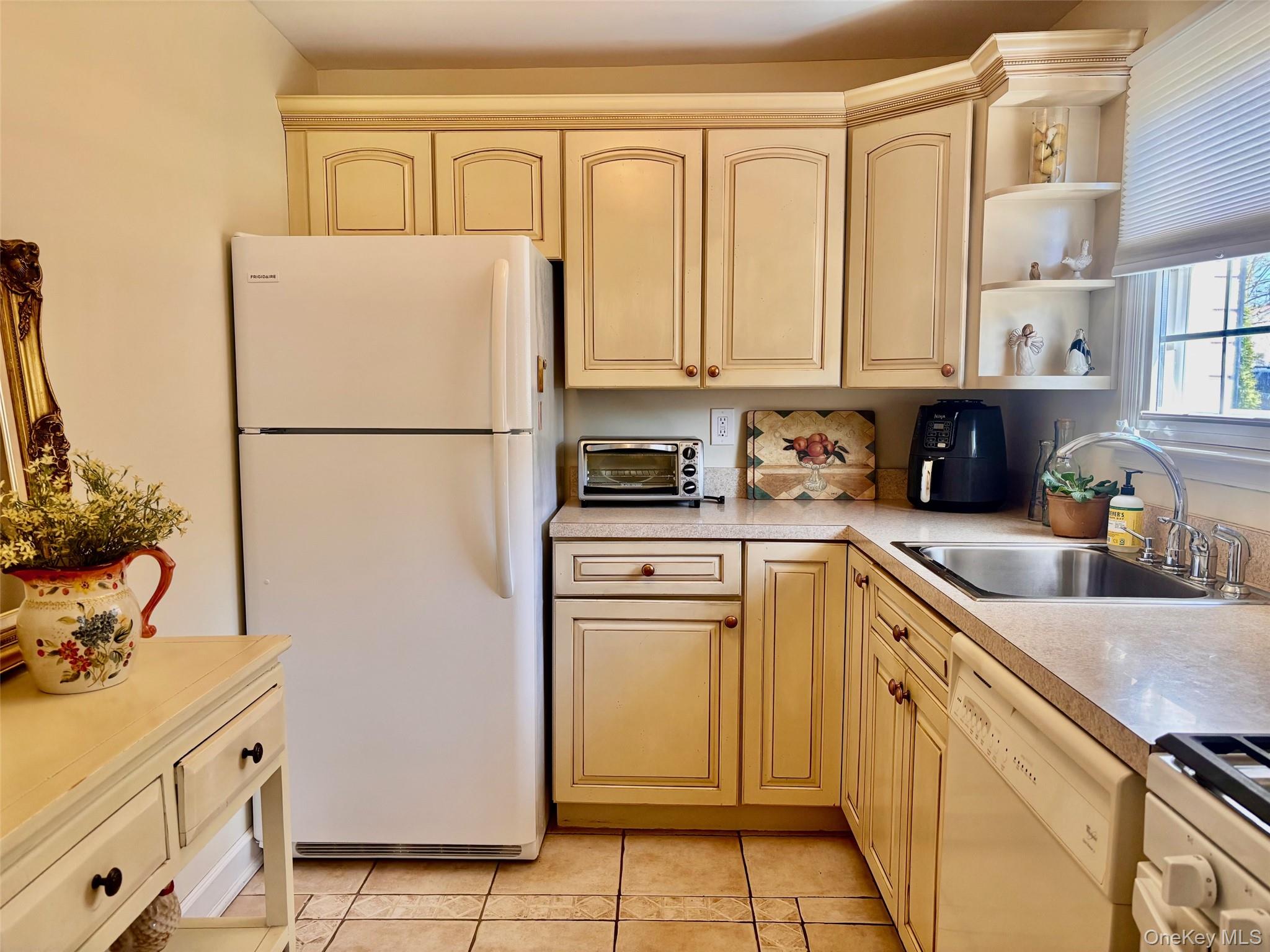 31-36 Wilshire Ln 31-36 Property Photo 3