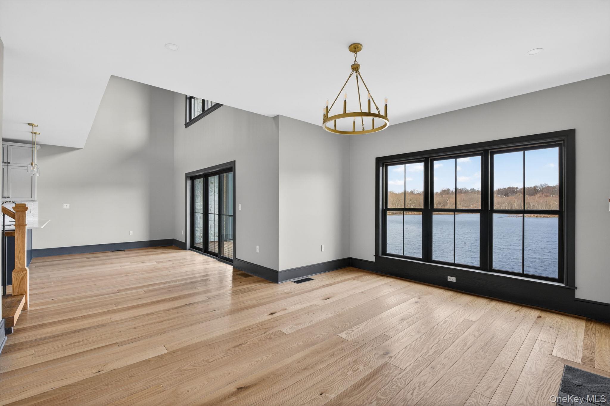 16 Icehouse Drive Property Photo 12