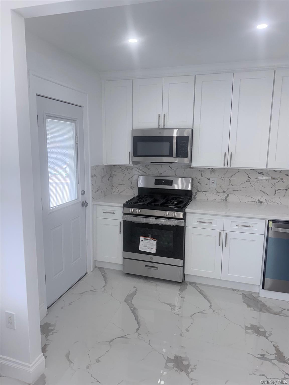 10416 Rosita Road Property Photo 5