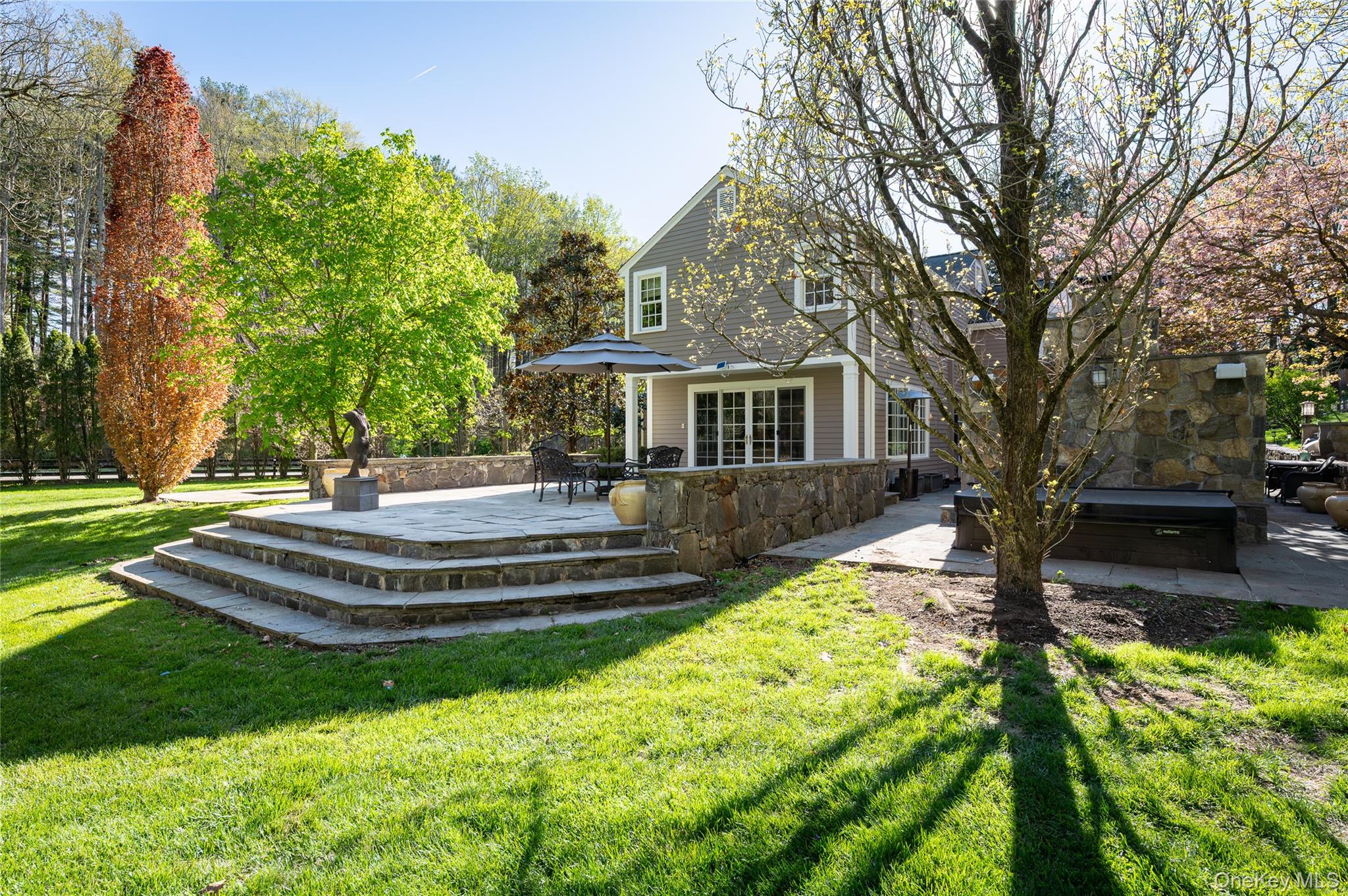 516 Pound Ridge Road Property Photo 14