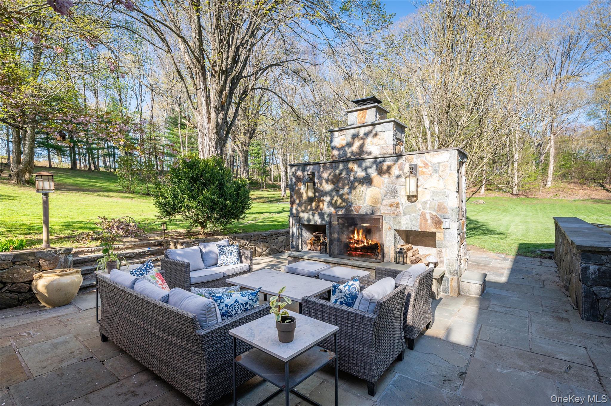 516 Pound Ridge Road Property Photo 15