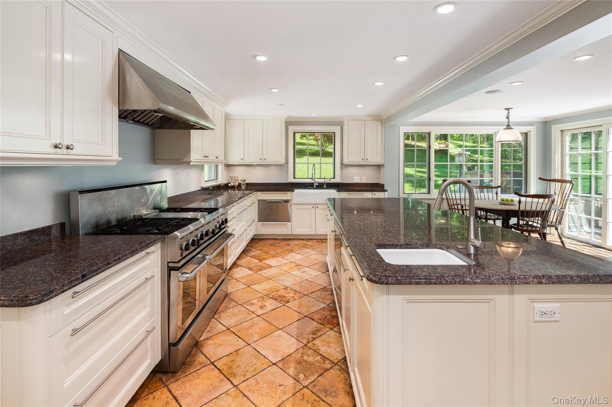 516 Pound Ridge Road Property Photo 18