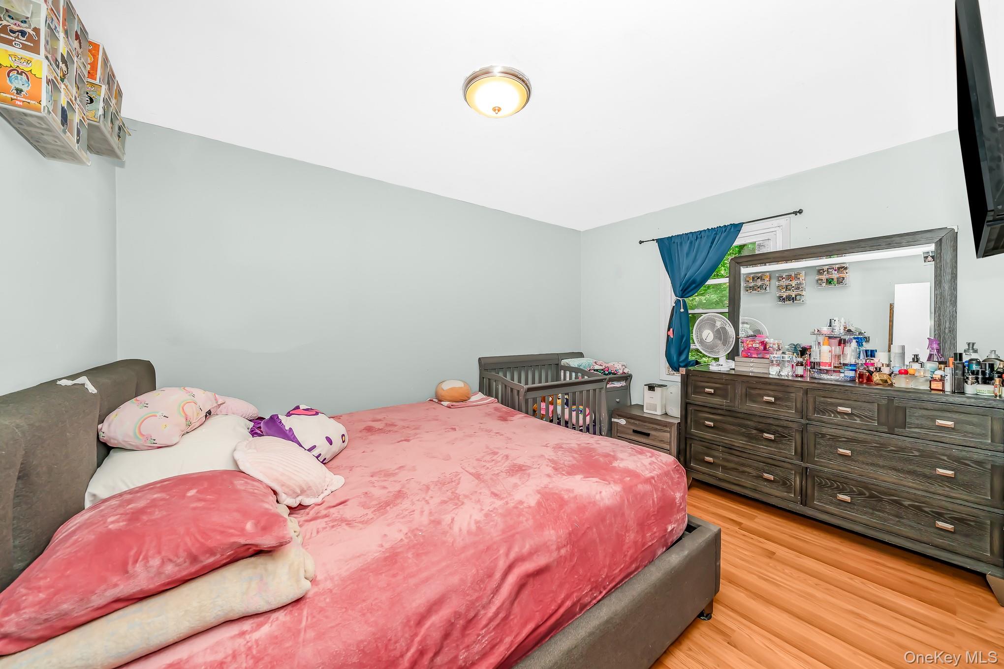 103 Gates Avenue Property Photo 14