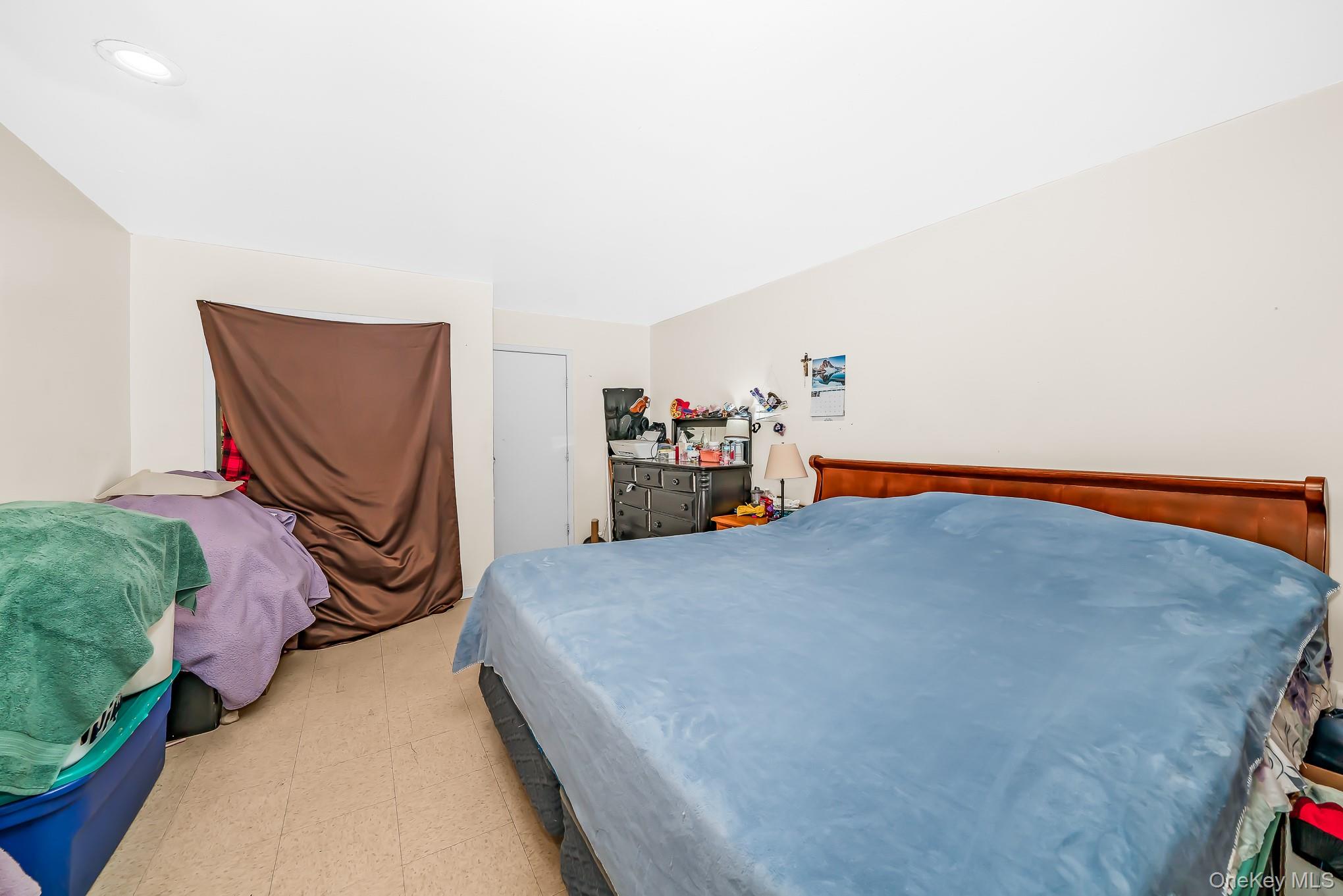 103 Gates Avenue Property Photo 17