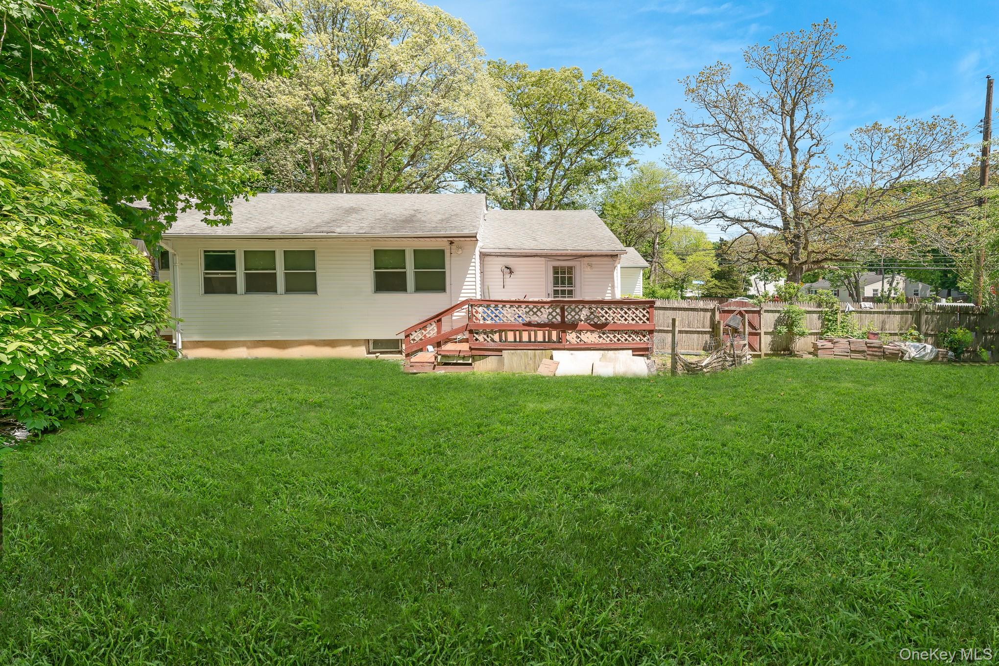 103 Gates Avenue Property Photo 20
