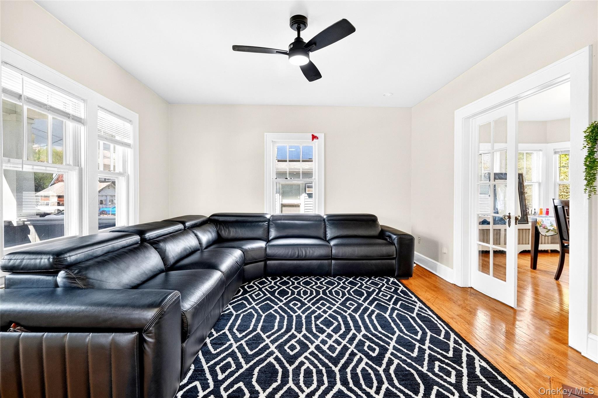 2 W Stone Street Property Photo 11