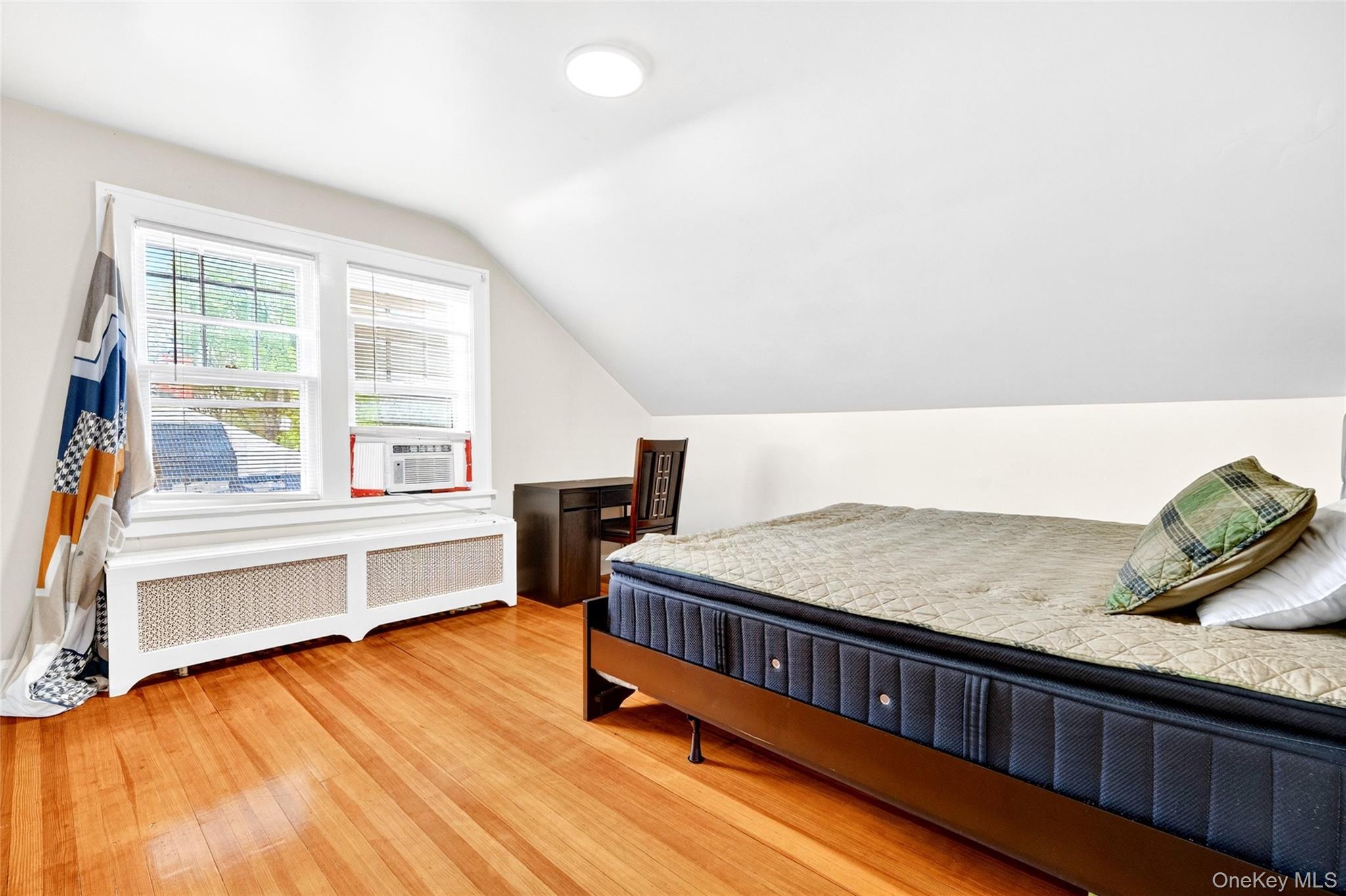 2 W Stone Street Property Photo 29