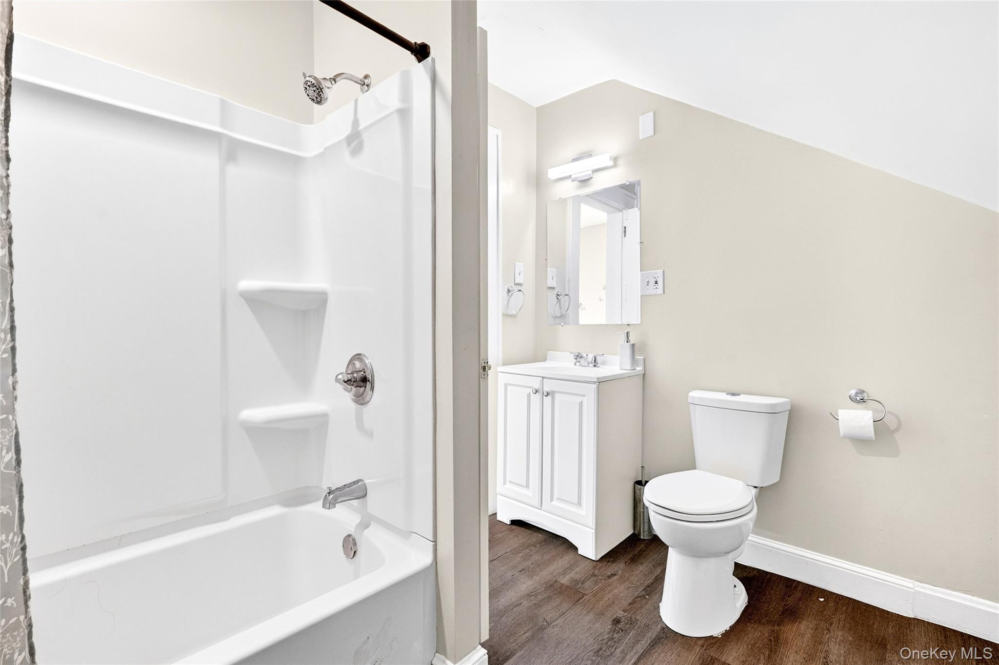 2 W Stone Street Property Photo 32