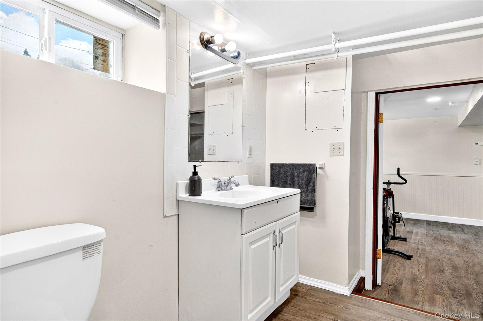2 W Stone Street Property Photo 42