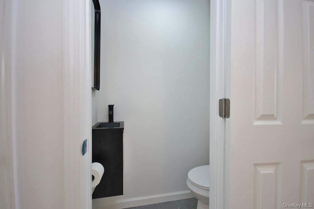 431 4th Street Property Photo 5