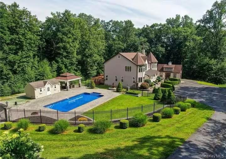 12 Hawk Mountain Drive Property Photo 1