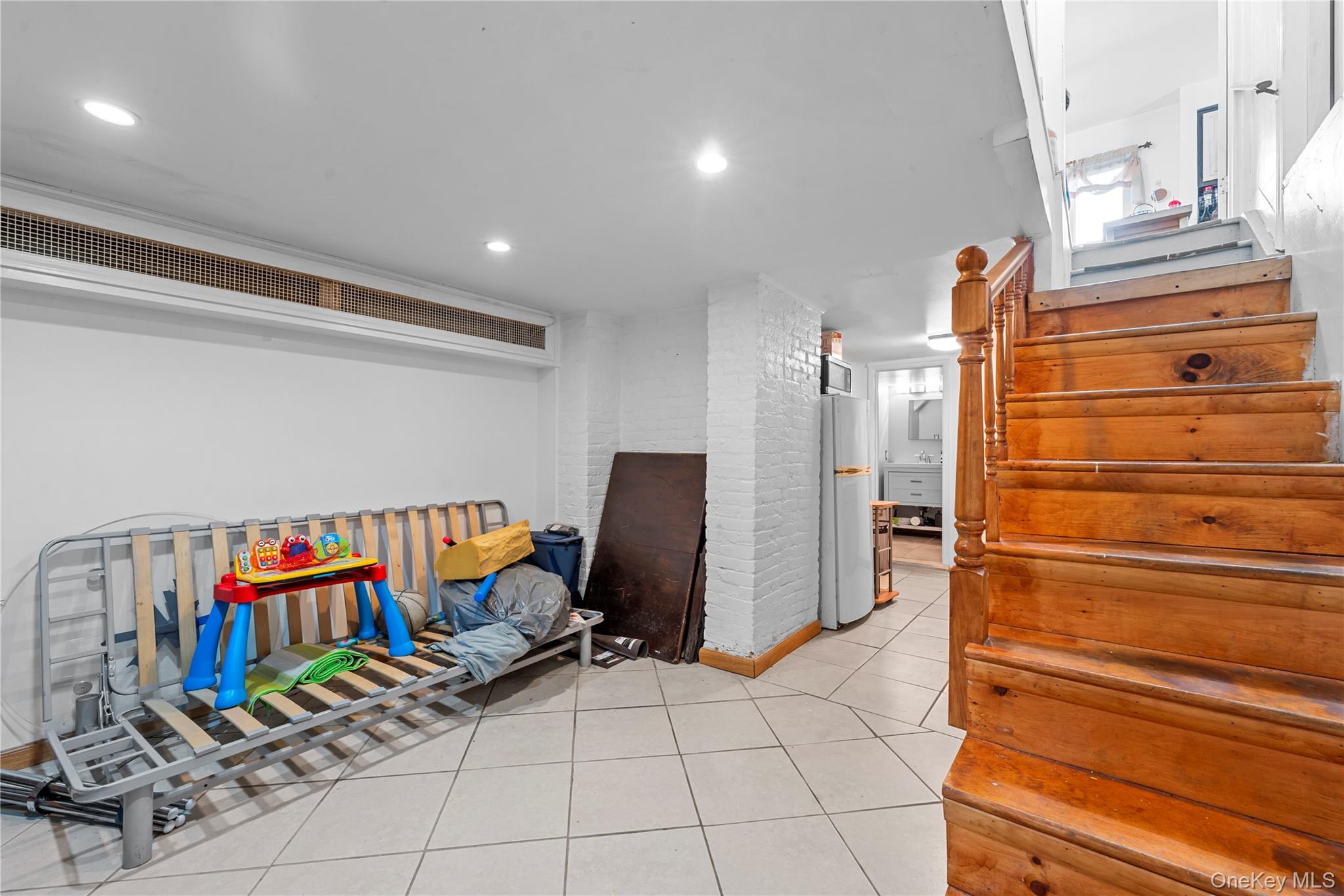 122 Buckingham Road Property Photo 15