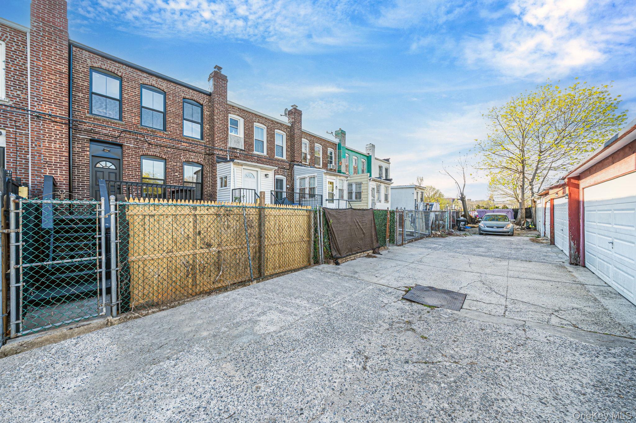 1139 Brooklyn Avenue Property Photo 8