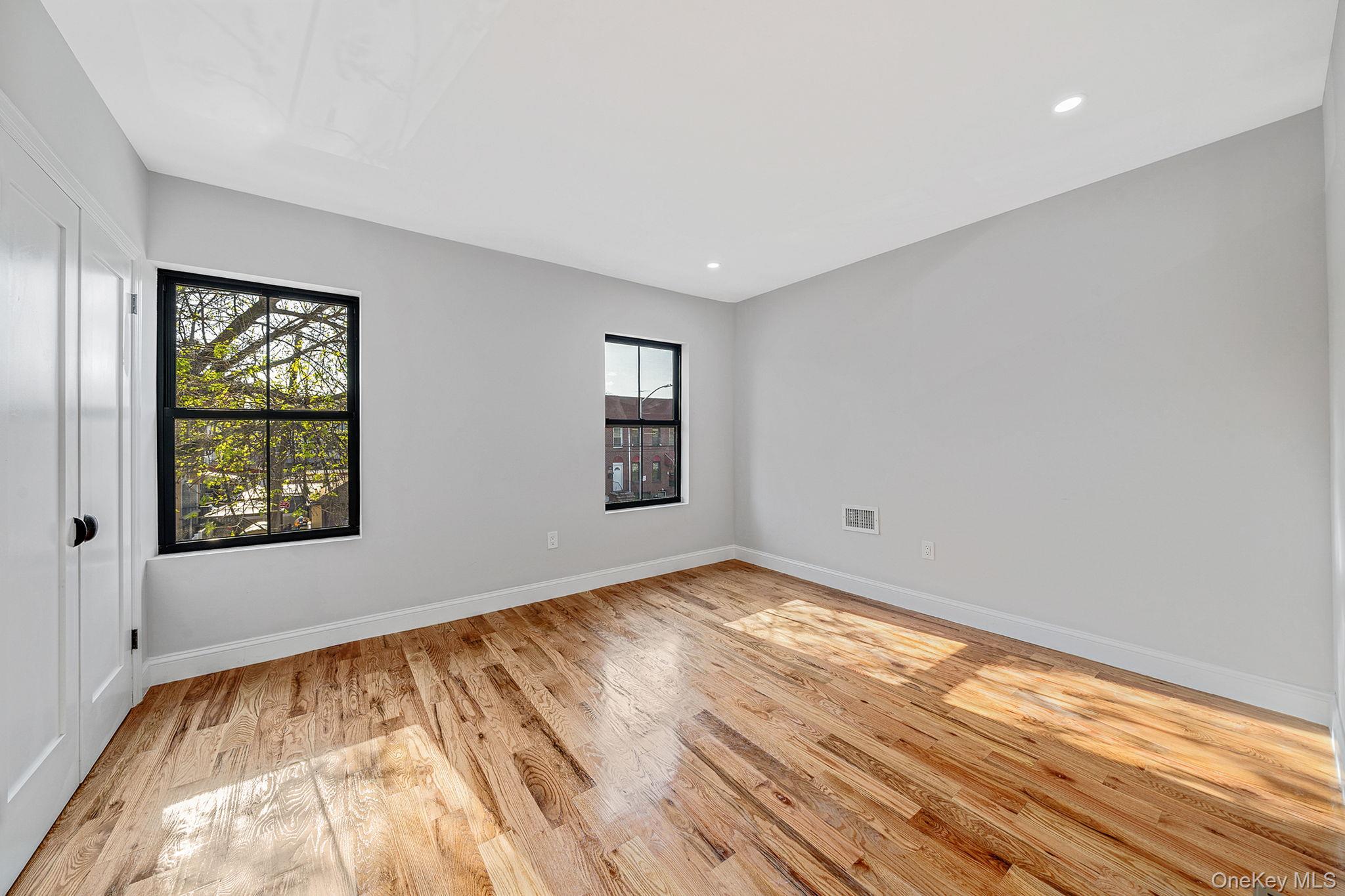 1139 Brooklyn Avenue Property Photo 20