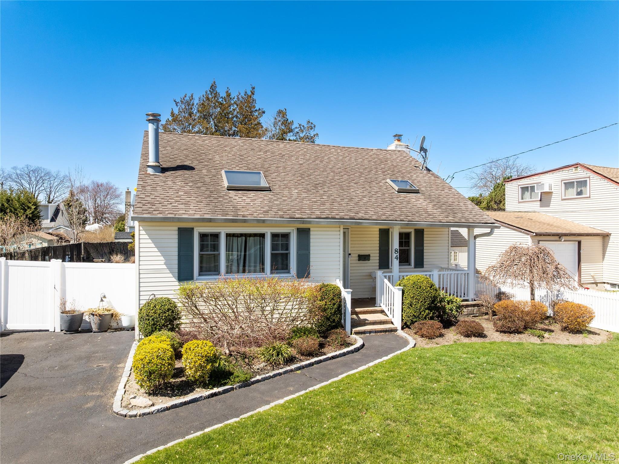 84 Rhoda Avenue Property Photo 2