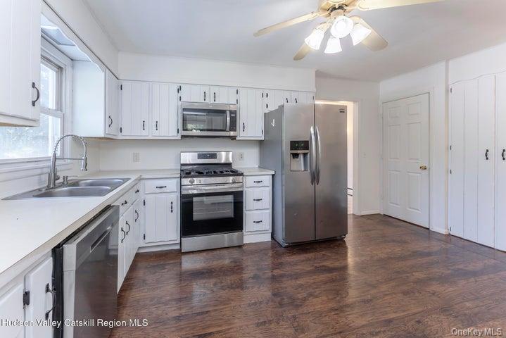 94 Tammany Street Property Photo 12