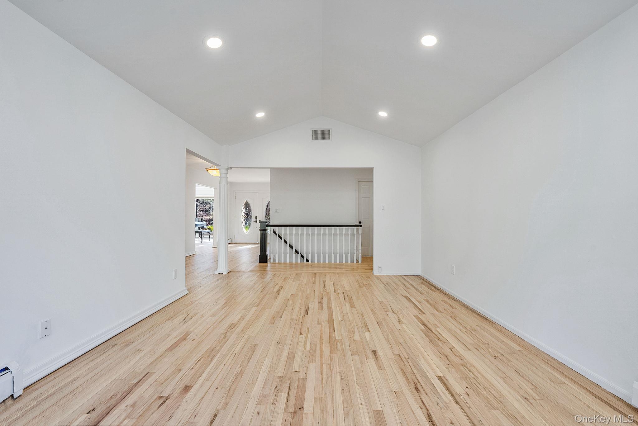 25 Farmington Lane Property Photo 16