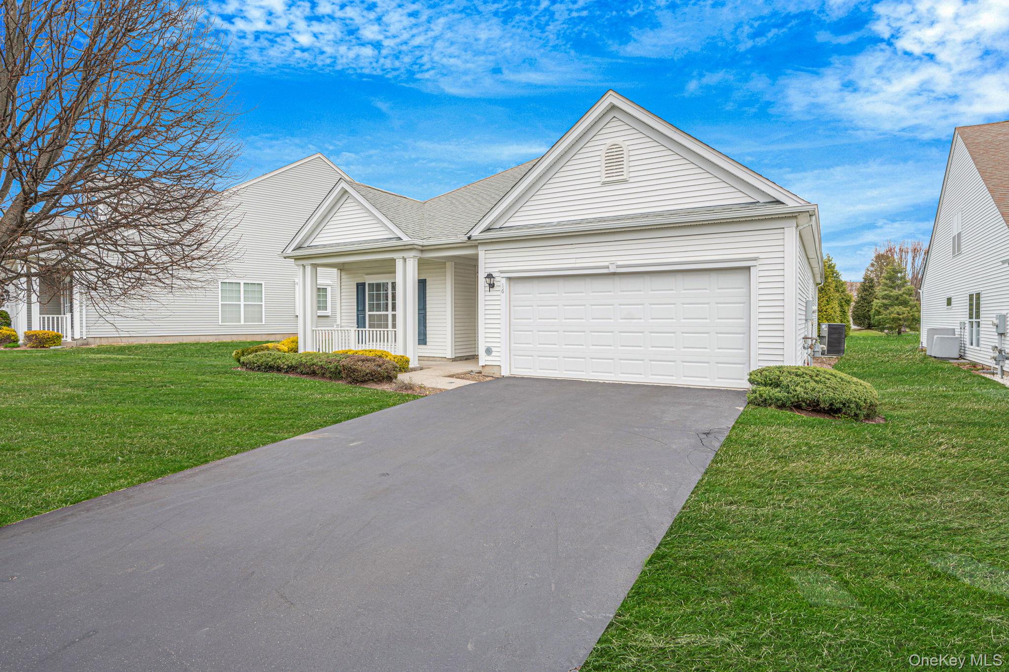 16 Oakhurst Court Property Photo 2