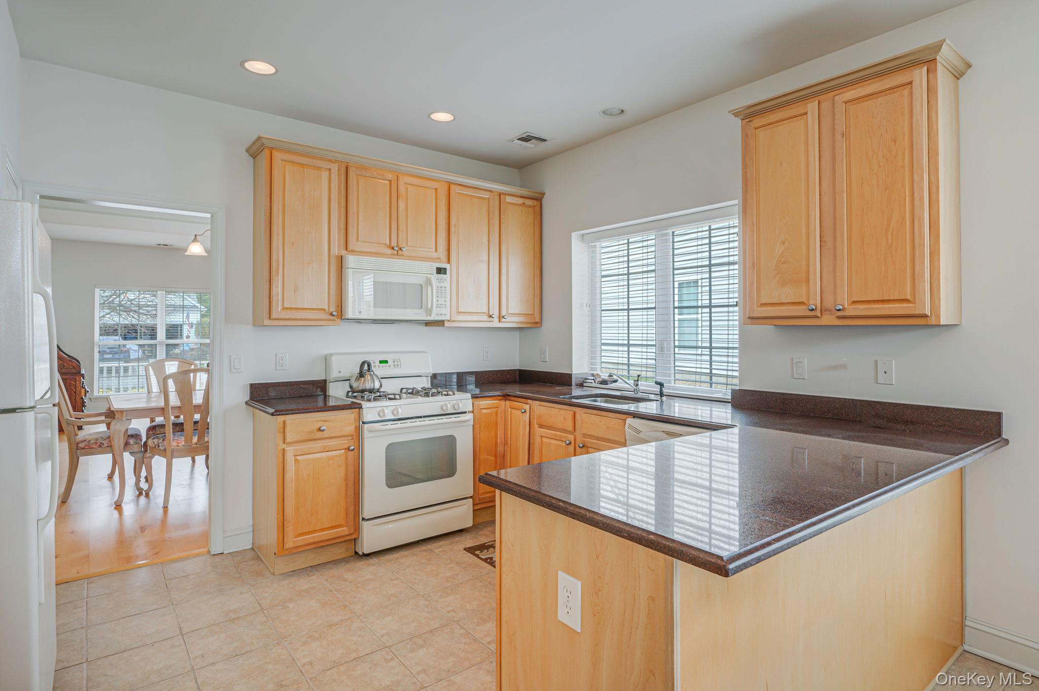 16 Oakhurst Court Property Photo 14