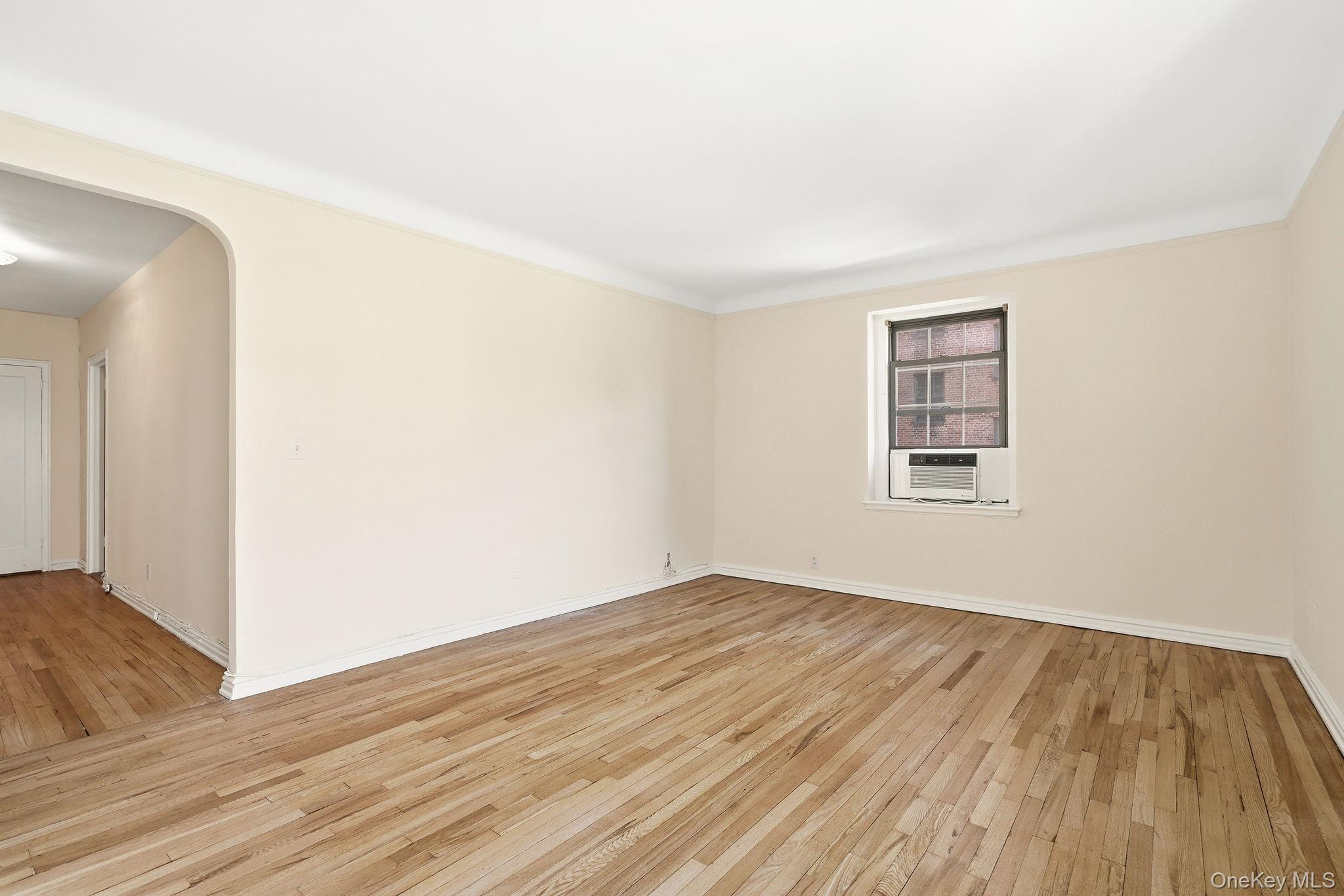 196 Garth Road 2f Property Photo 7