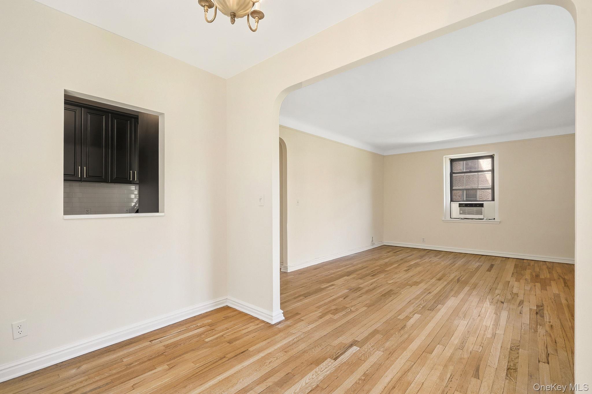 196 Garth Road 2f Property Photo 8