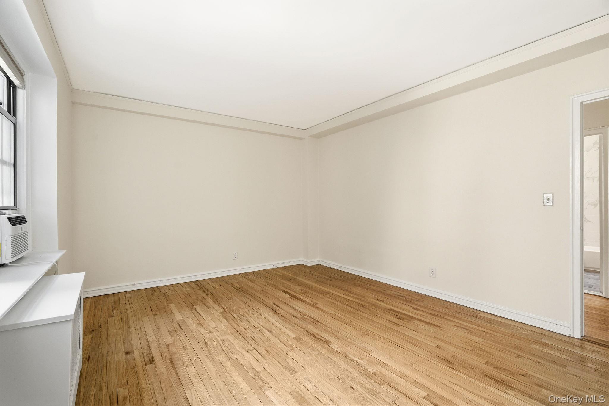 196 Garth Road 2f Property Photo 16
