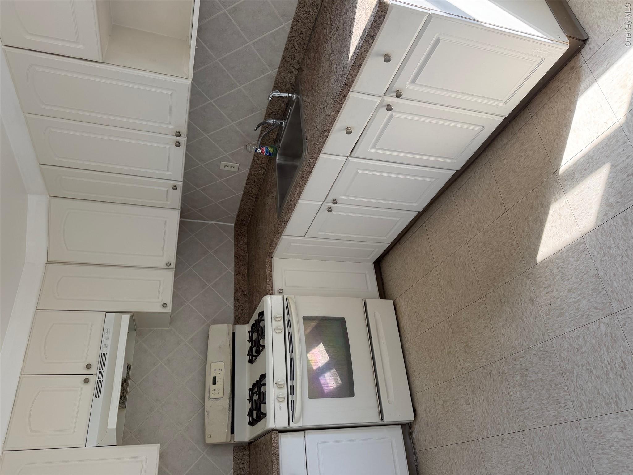 190 Beach 27th Street Property Photo 4