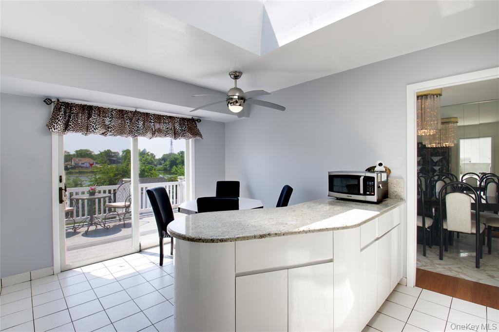 443 Hungry Harbor Road Property Photo 10