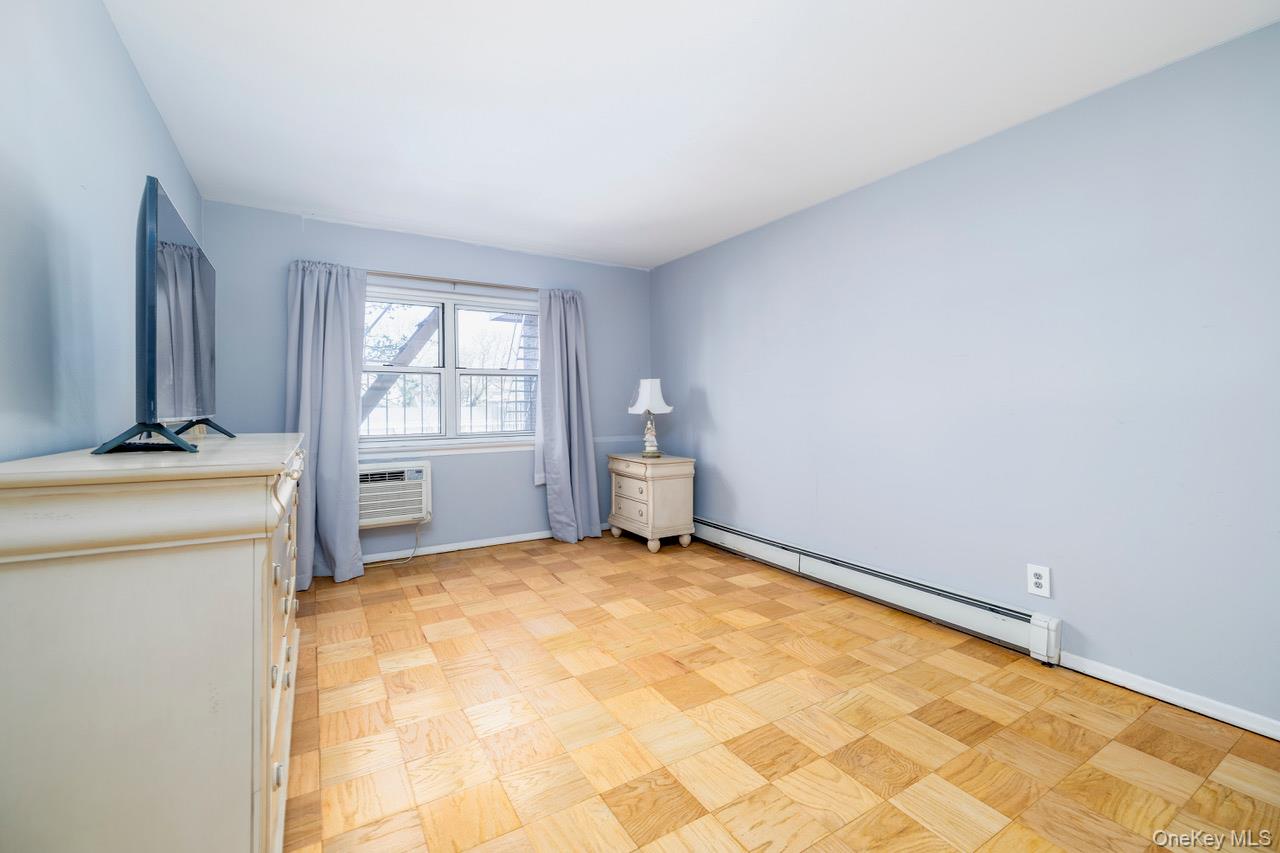90 S Park Avenue B3 Property Photo 13