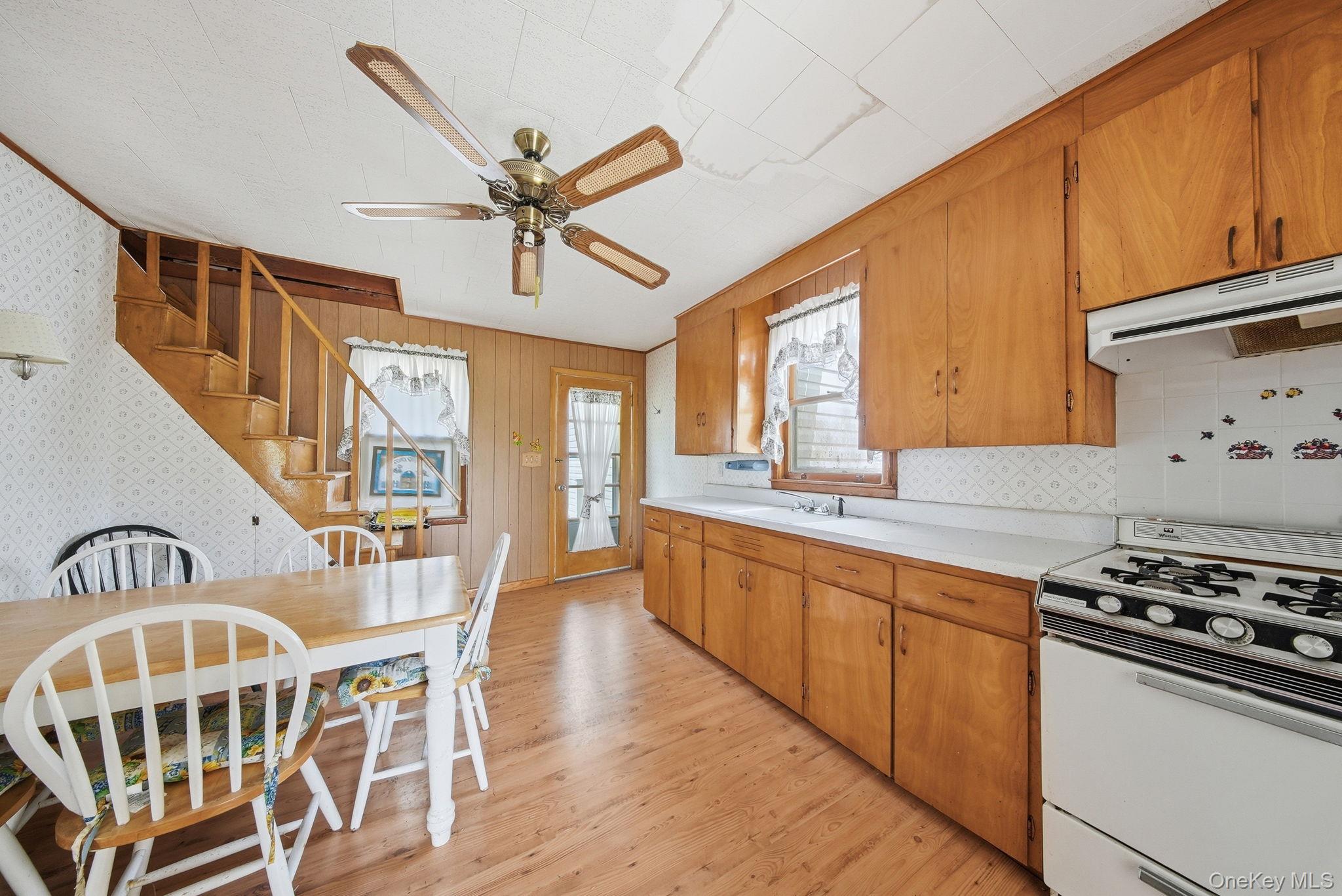 8 Chestnut Street Property Photo 6