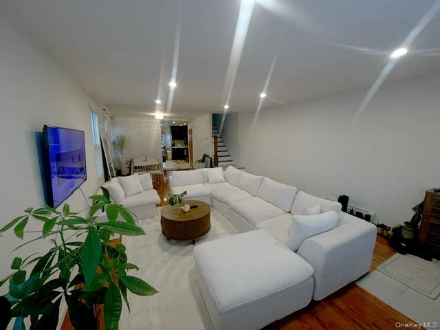 9030 Vanderveer Street Property Photo 4