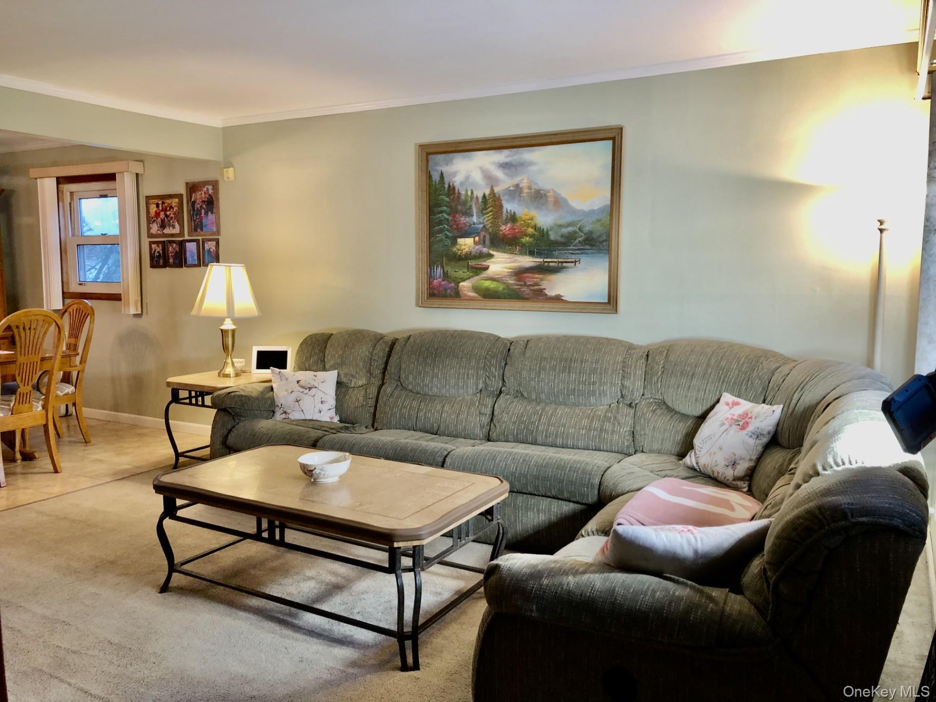 398 Hendrickson Avenue Property Photo 4