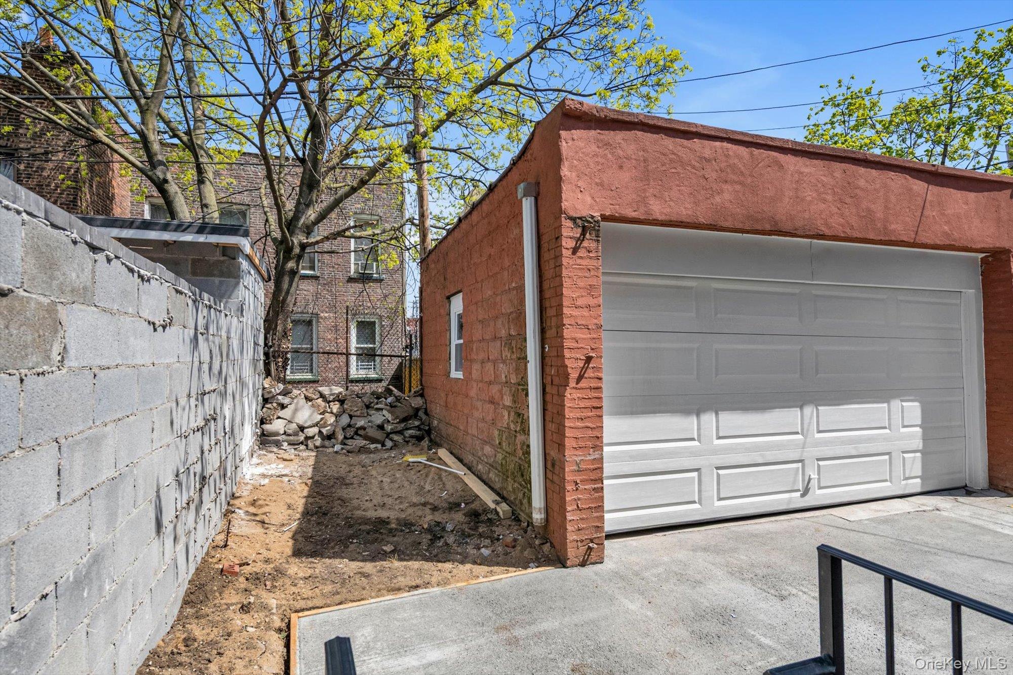 605 Sheffield Avenue Property Photo 25