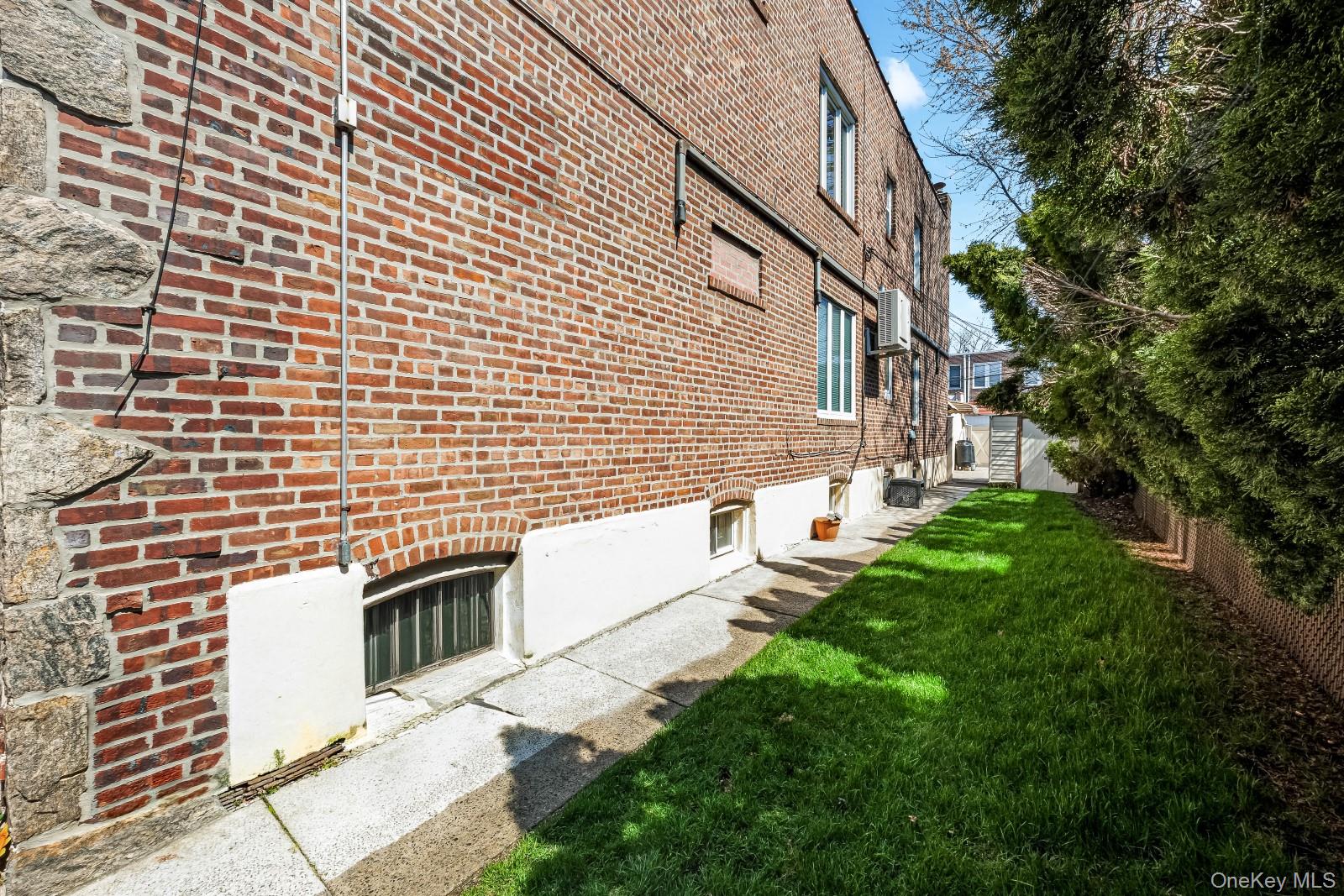 64-39 83rd Street Property Photo 37