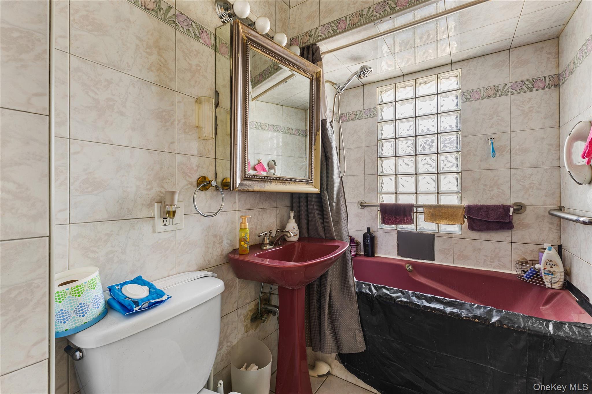 9409 Linden Boulevard Property Photo 5