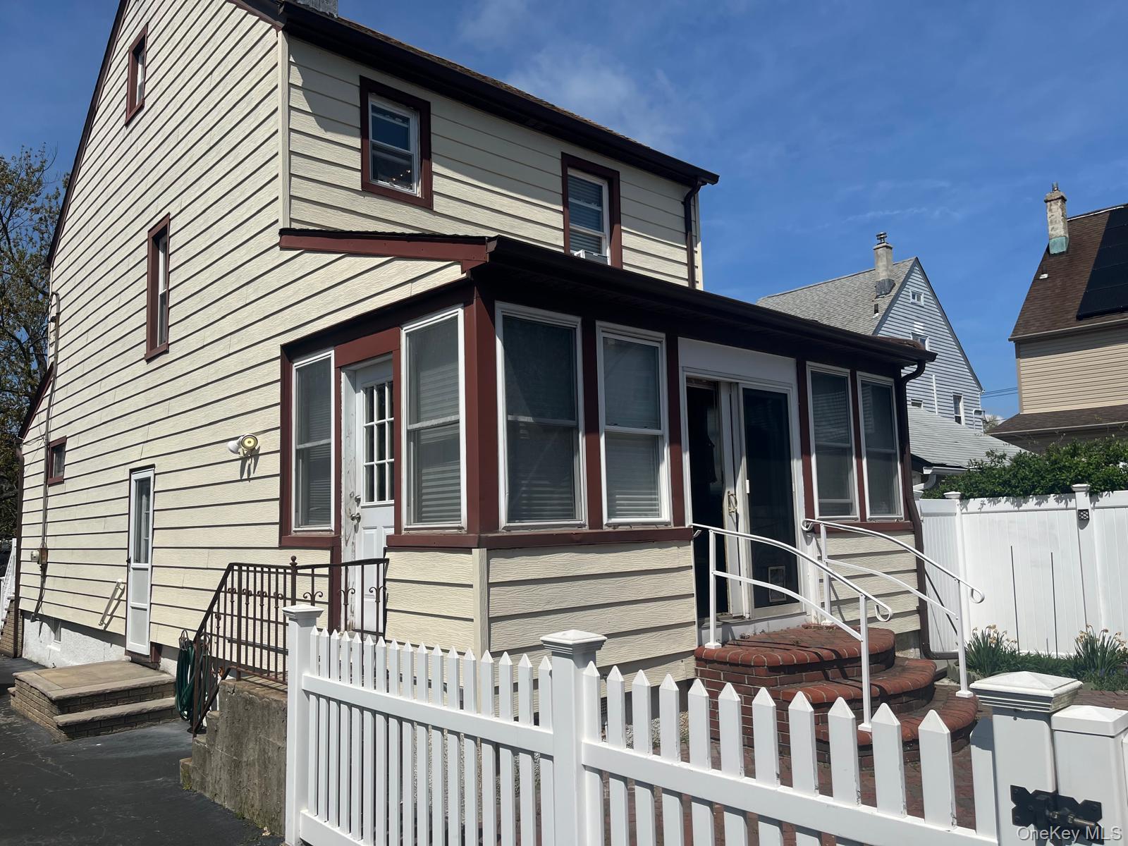 89 Carstairs Road Property Photo 3