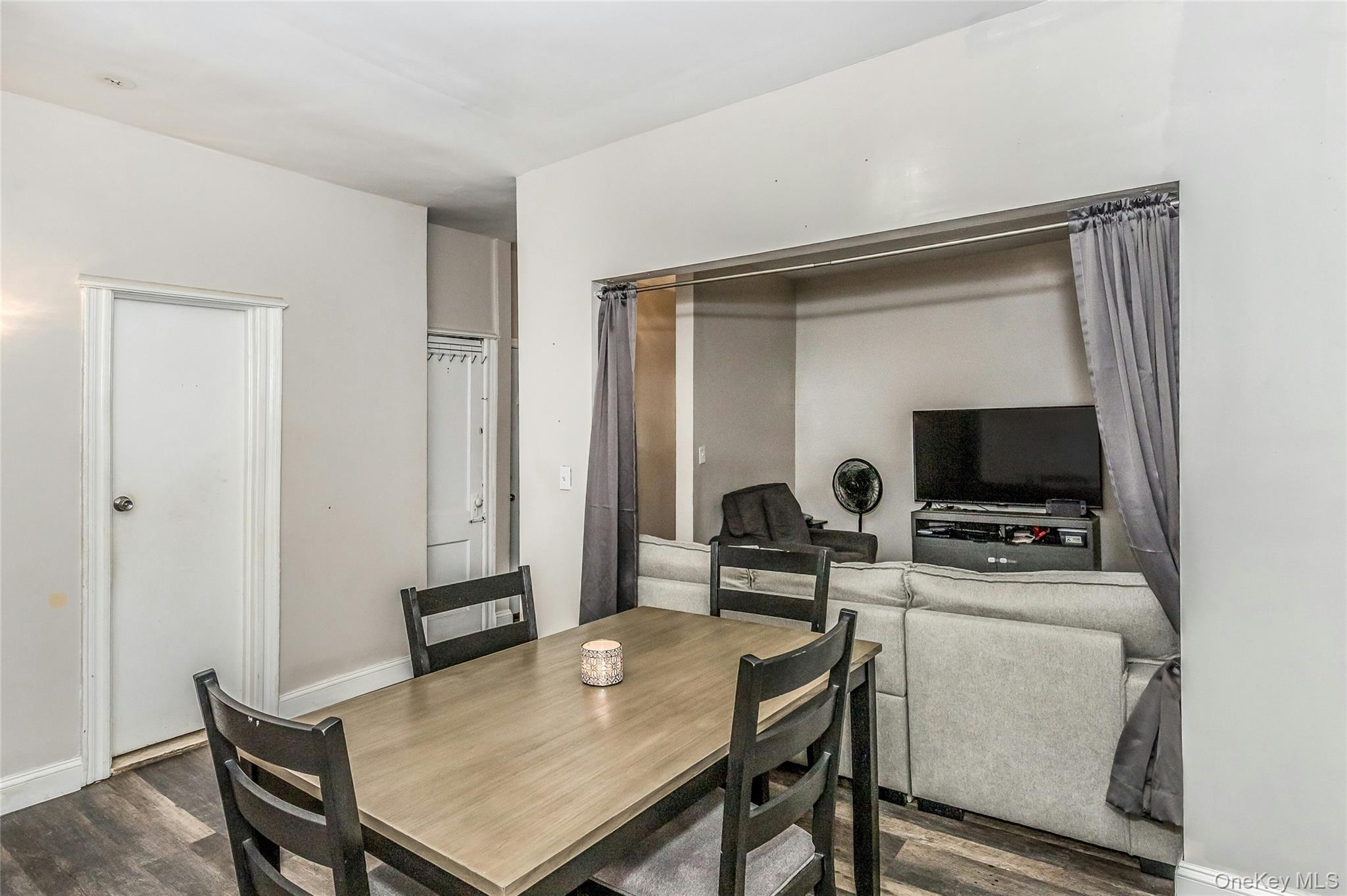 7520 64th Place Property Photo 8