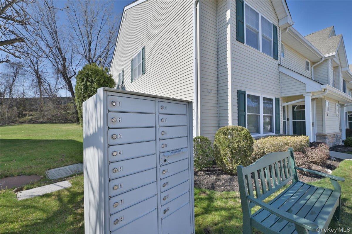 80 Morley Circle Property Photo 4