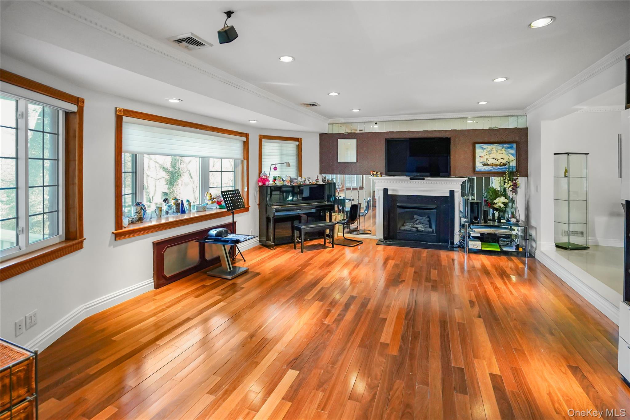 39 Oakdale Road Property Photo 3