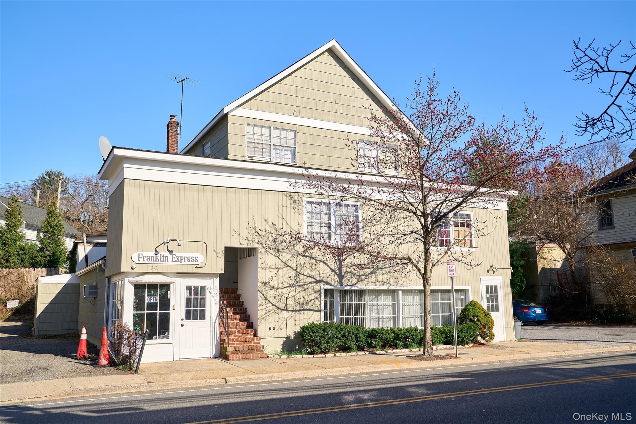 20 Bryant Avenue Property Photo 1