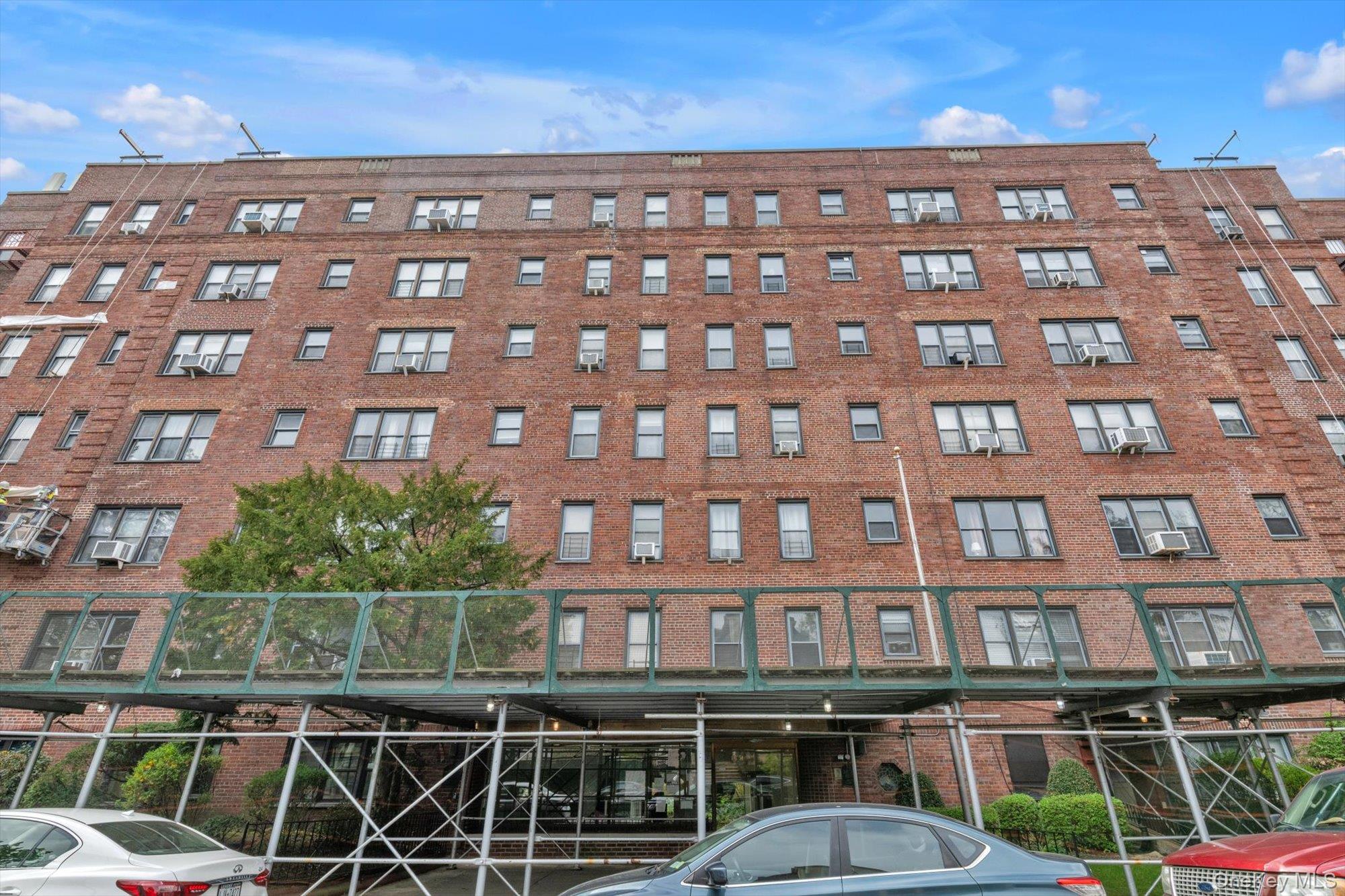143-50 Hoover Avenue 304 Property Photo 1