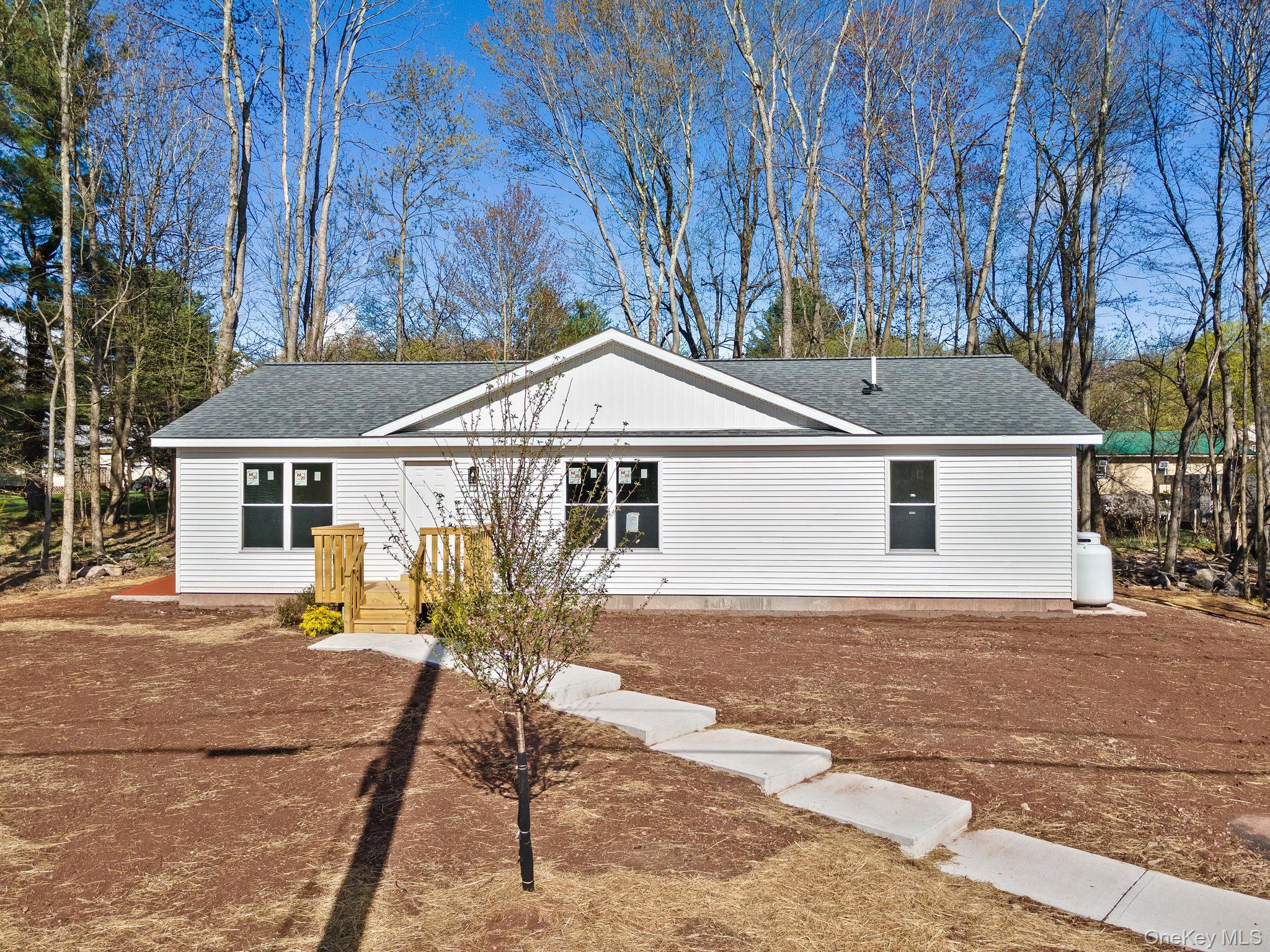 165 Park Avenue Property Photo 3